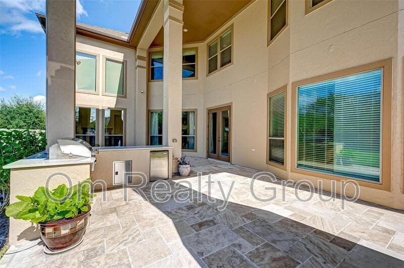 Sugar land House: 2910 Cotswold lane