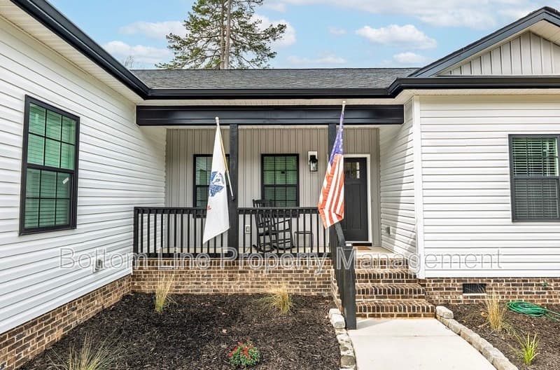 Crouse House: 2462 Shoal Rd