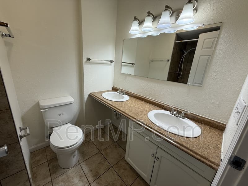 Mt Pleasant Townhome: 1825 S Crawford - Unit B06