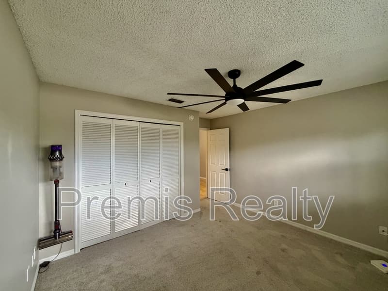 Palm Harbor Condo: 102 Steeplechase Lane