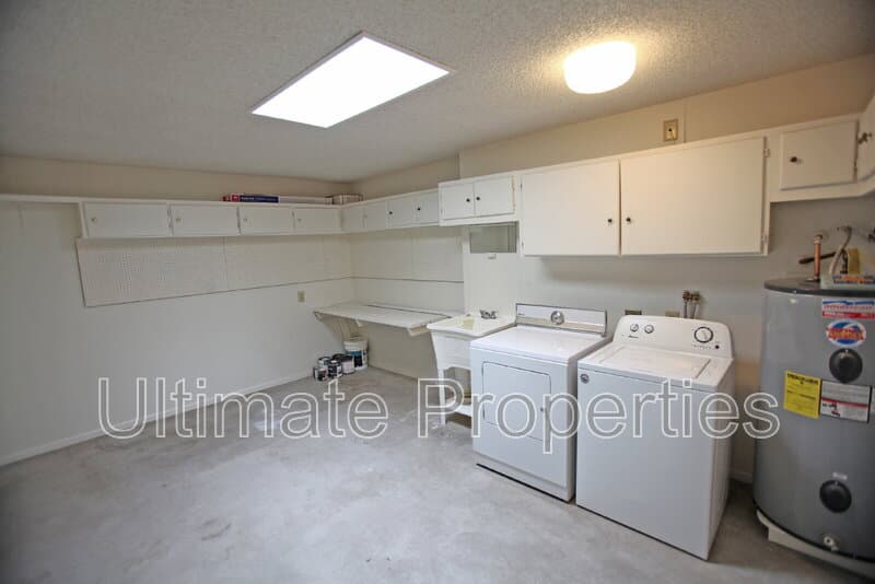 Sun City House: 9859 West Emberwood Drive