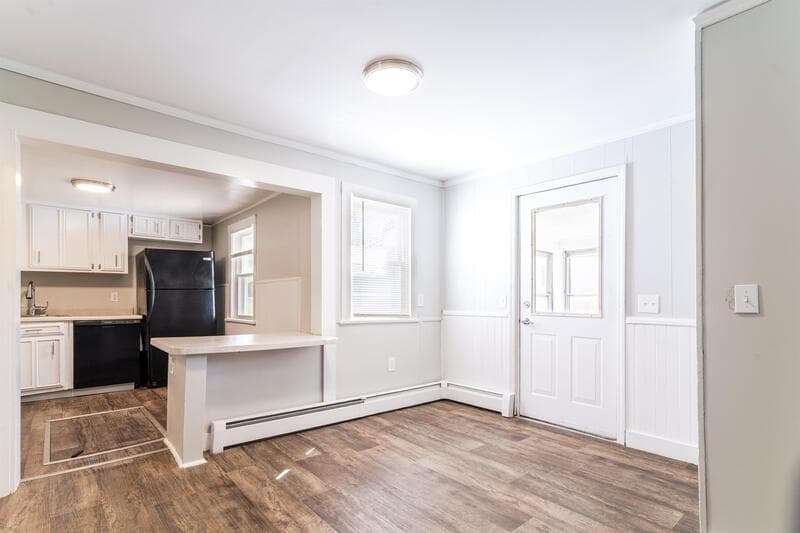 Troy House: 874 6th Avenue