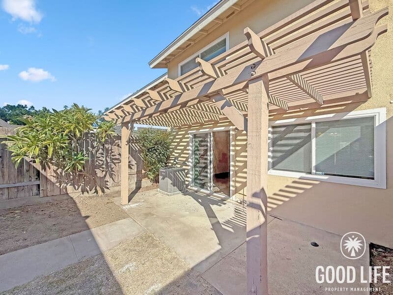 Garden Grove House: 5848 Chapman Ave