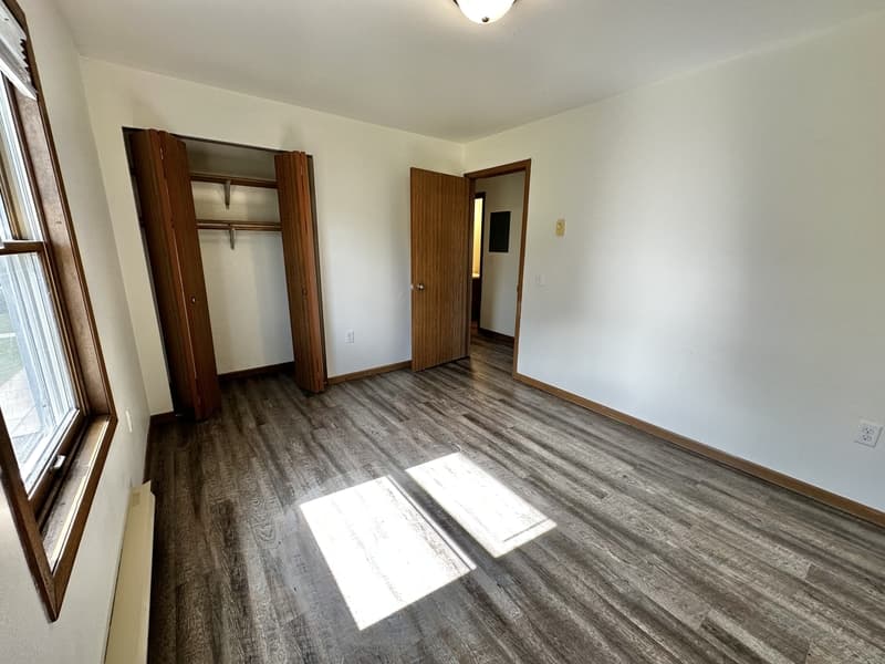 Oconto Condo: 120-130 Memorial Drive - G