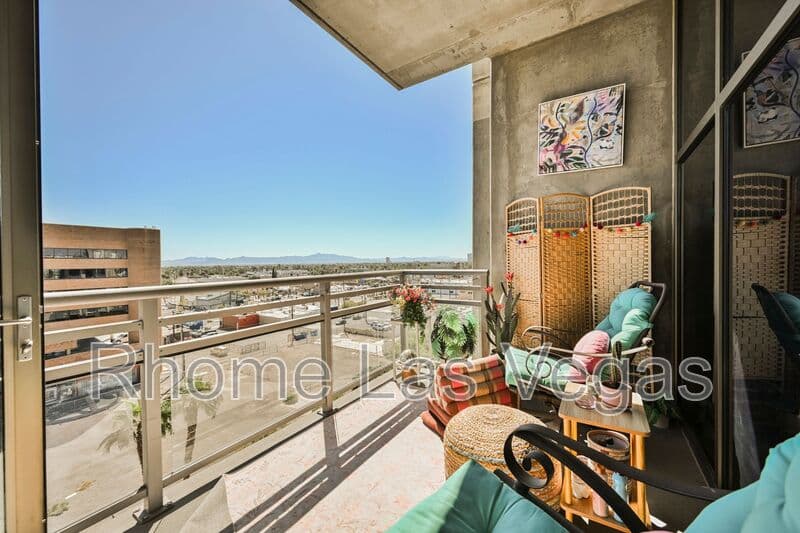 Las Vegas Condo: 353 E Bonneville Ave