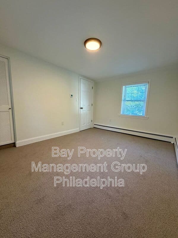 Blue Bell House: 1014 Trewellyn Ave