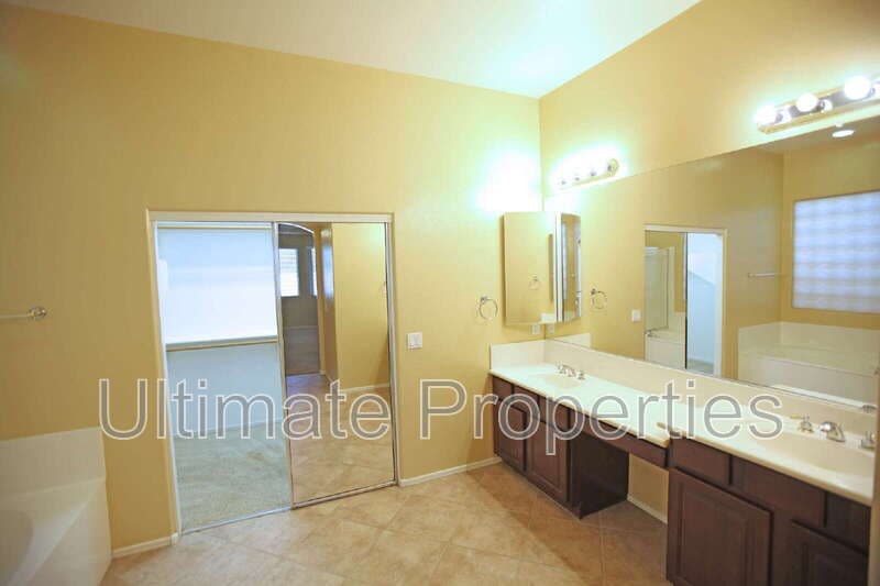 Peoria House: 29916 N 128th Ave
