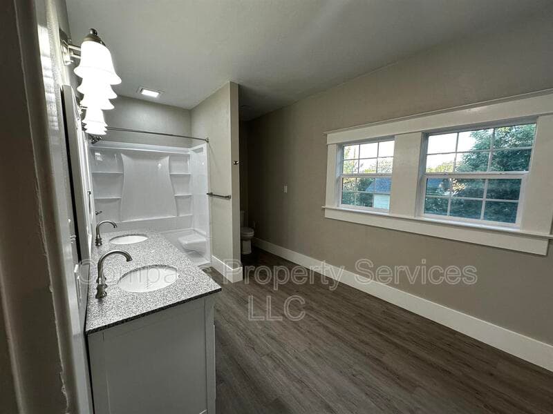 Waco House: 2220 Gorman Ave