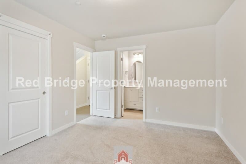 Wilsonville Townhome: 28520 SW Paris Ave