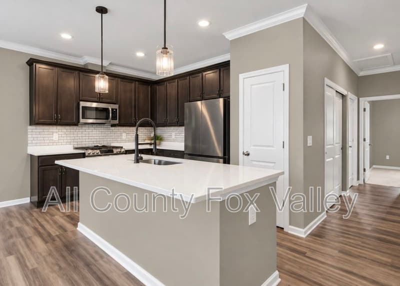 South Elgin Townhome: 504 Comstock Road