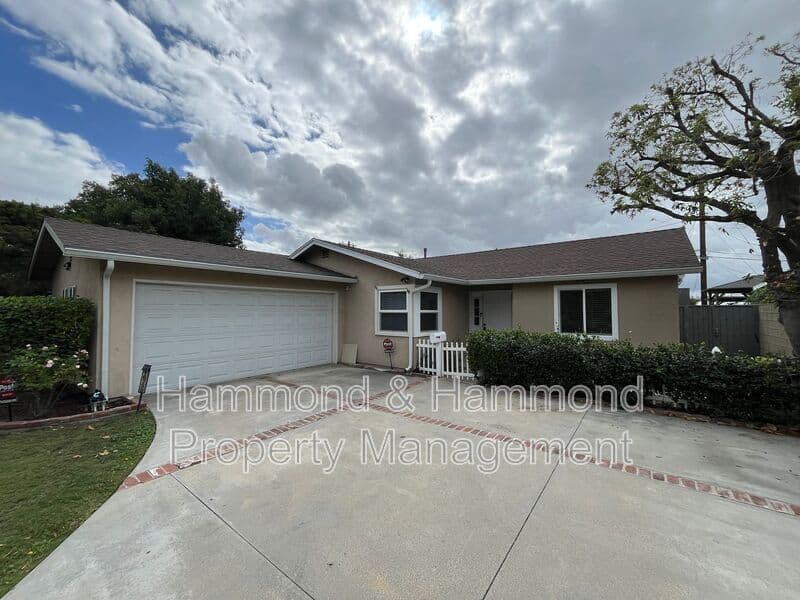 Granada Hills House: 16750 Index St.