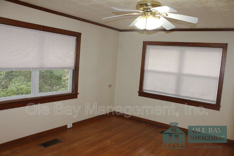 Mobile House: 855 Azalea Rd