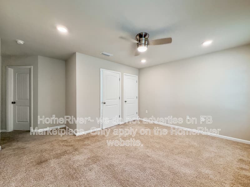 Freeport House: 639 Earl Godwin Rd