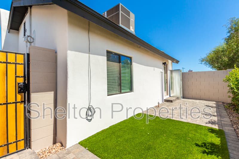 Phoenix House: 614 N 10th Ave Unit A