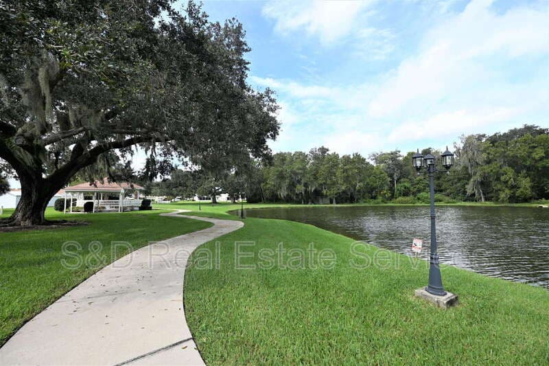 Lakeland House: 1774 Birchwood Loop