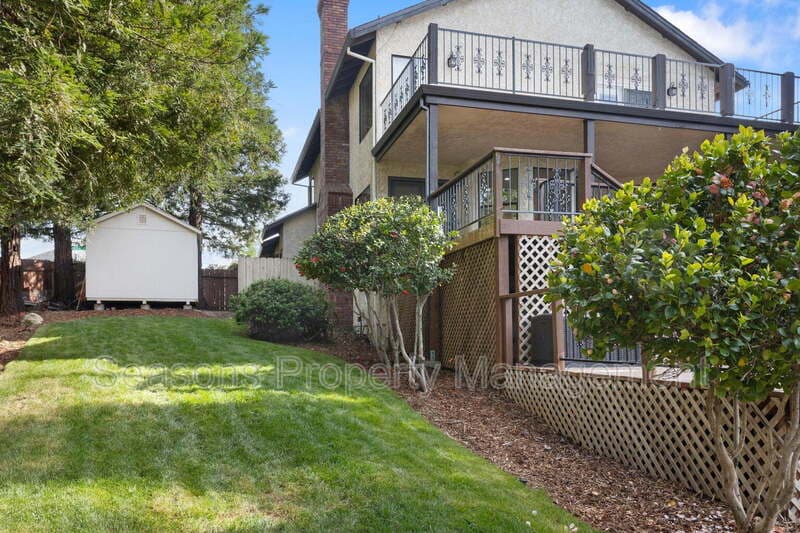 Redding House: 1688 El Capitan Dr