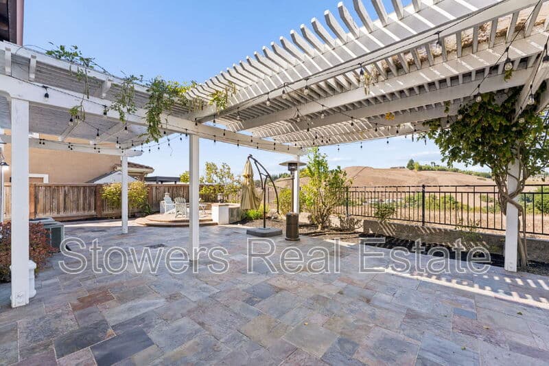 Danville House: 310 La Spezia