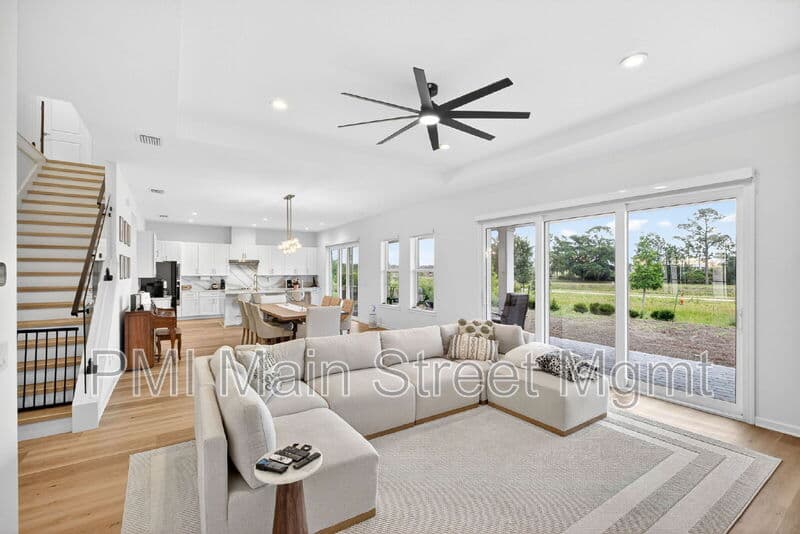 St. Cloud House: 6604 Quest Street
