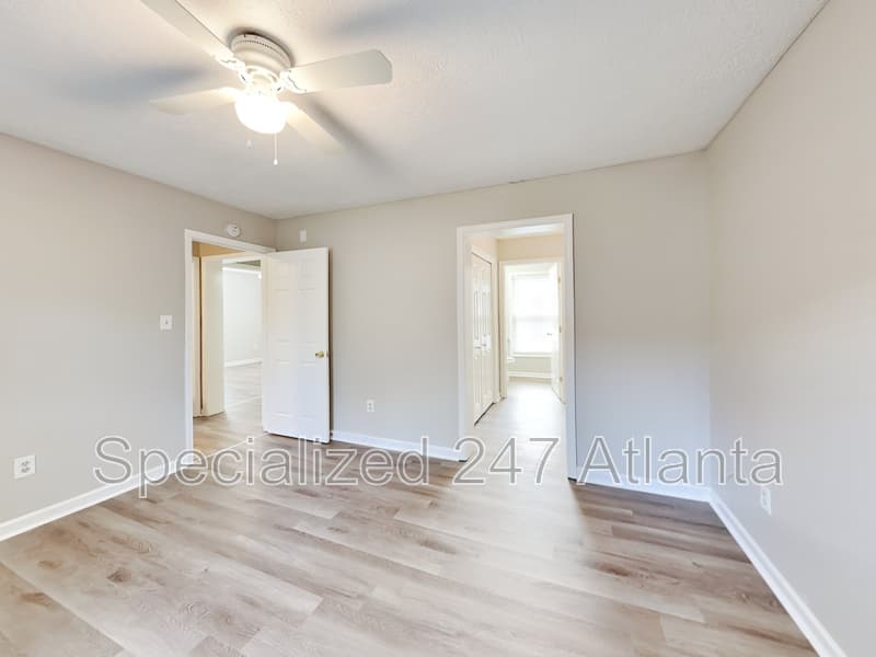 Atlanta House: 729 Cooper St SW