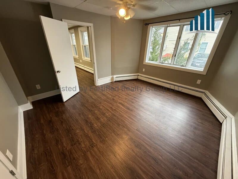 Fall River Condo: 200 County St
