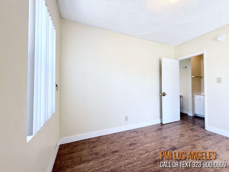 Los Angeles Condo: 1497 West 29th Street