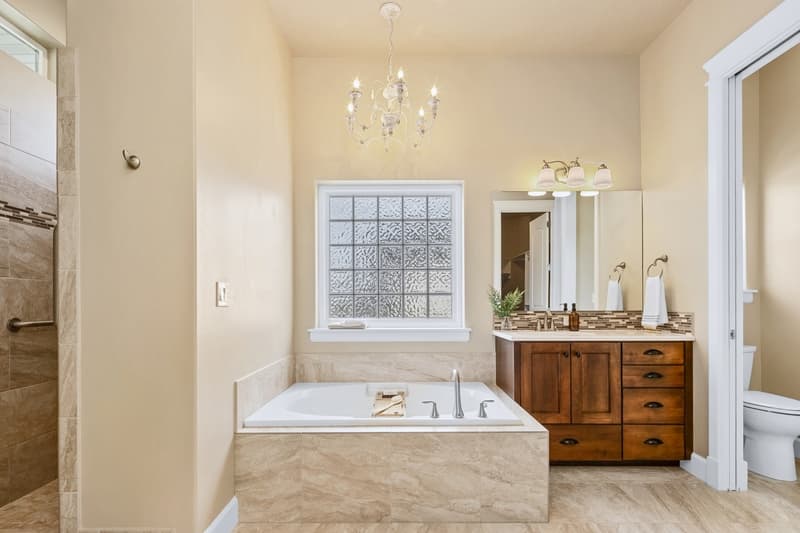 Boise House: 5030 West Parkridge Drive