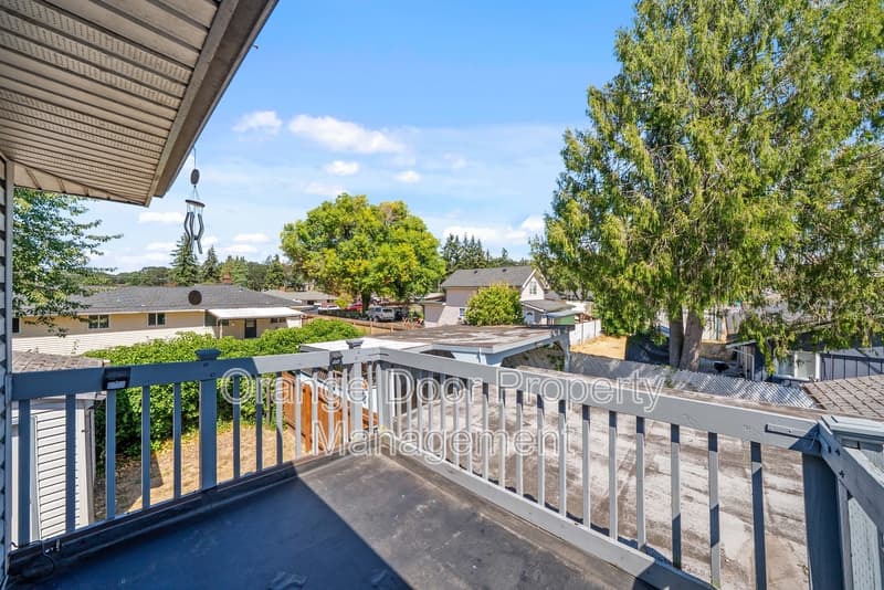 Tacoma Condo: 1613 Wheeler Street South