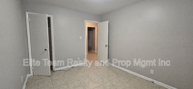Charlotte Condo: 1803 Darbrook Dr