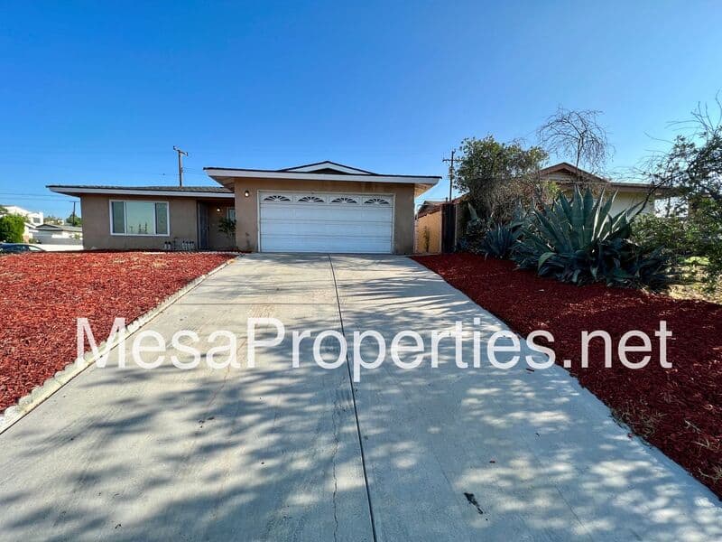 Montclair House: 5044 Highland St.
