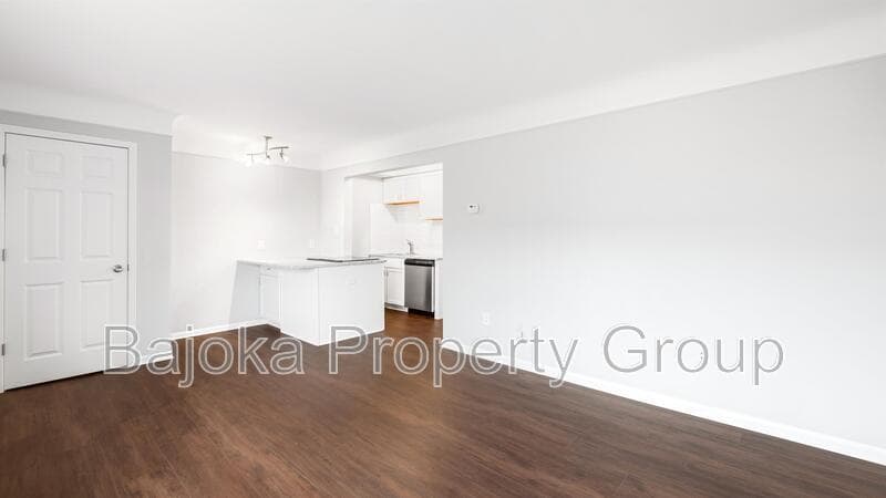 Ferndale Condo: 1615 W 9 Mile