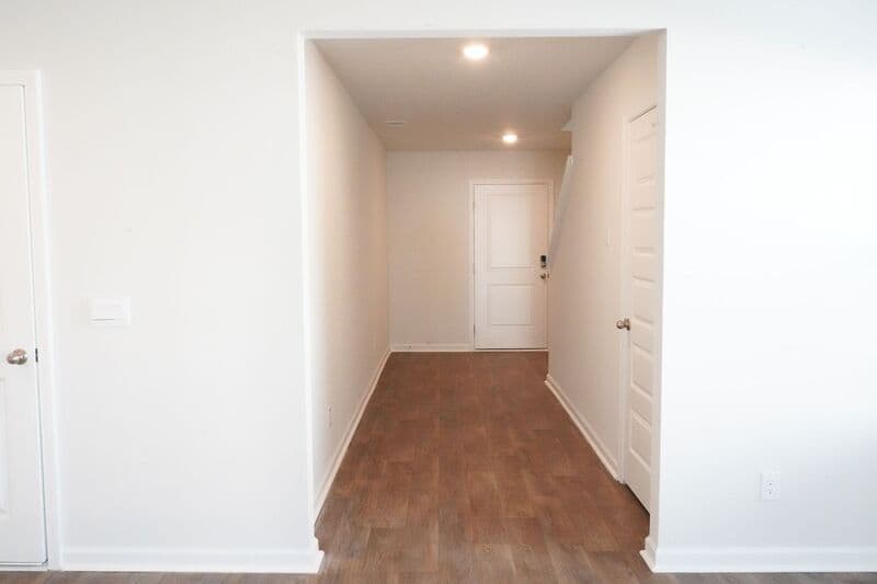 Bloomingdale House: 416 Coconut Drive