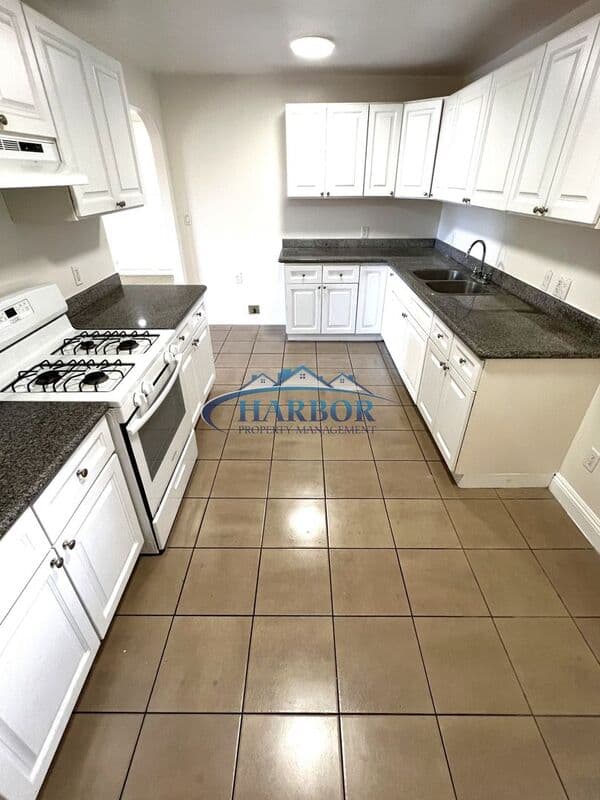 Harbor City Condo: 1035 - 1043 West 253rd Street
