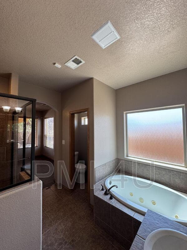 Albuquerque House: 4924 Costa Maresme Dr NW