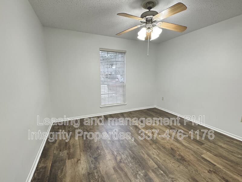 Baton Rouge Apartment: 7324 Menlo Drive