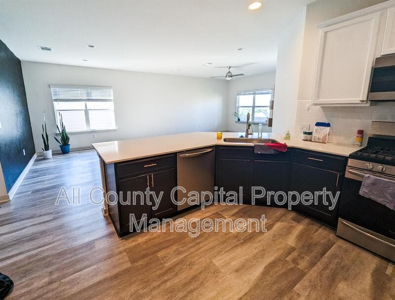 Austin House: 8204 City Top Blvd