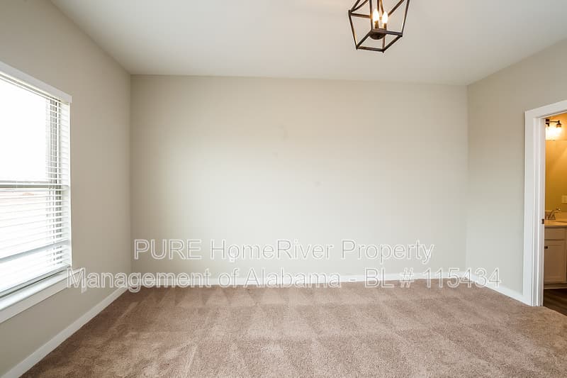 Meridianville House: 217 John Harold Dr
