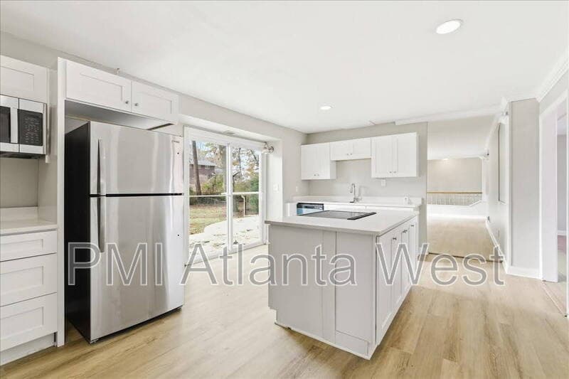 Decatur House: 4203 Hapsburg Ct