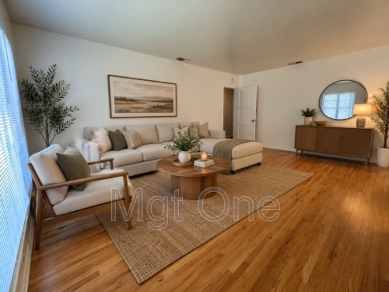 Riverside House: 4406 Kansas Ave.