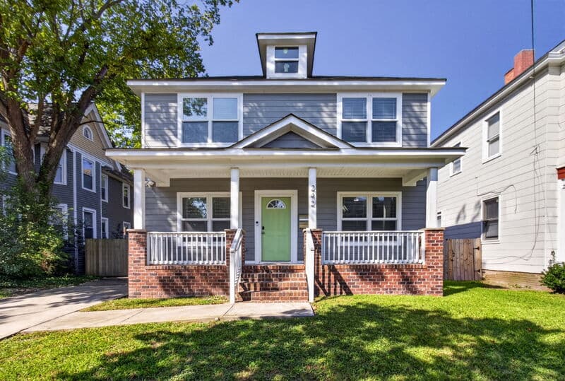 Portsmouth House: 242 Webster Ave