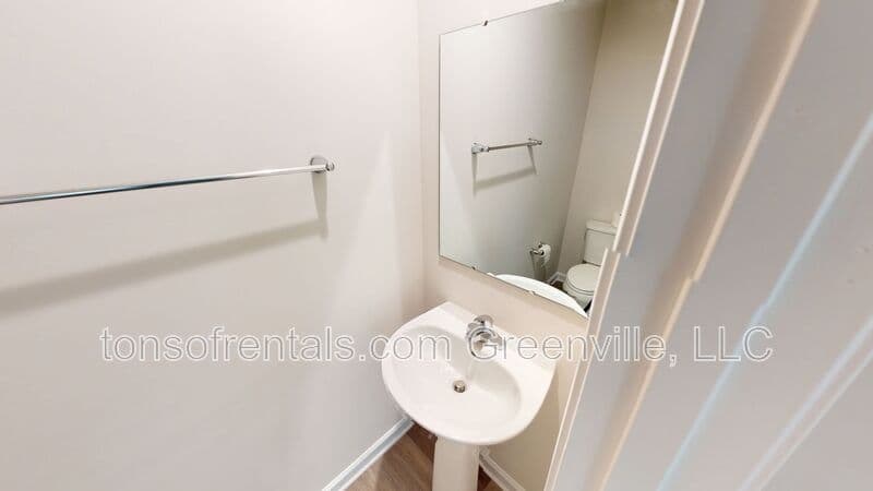 Greenville House: 848 Throckmorton Ct.
