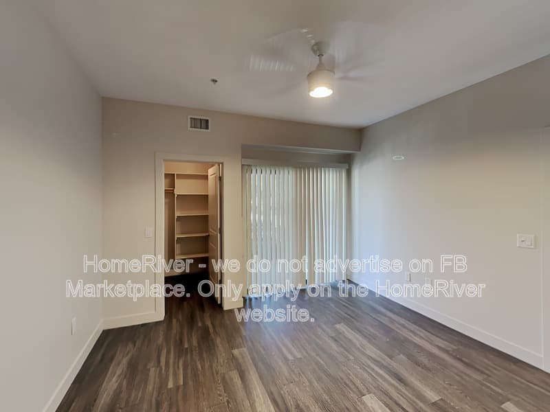 Tempe Townhome: 1000 W 5th St
