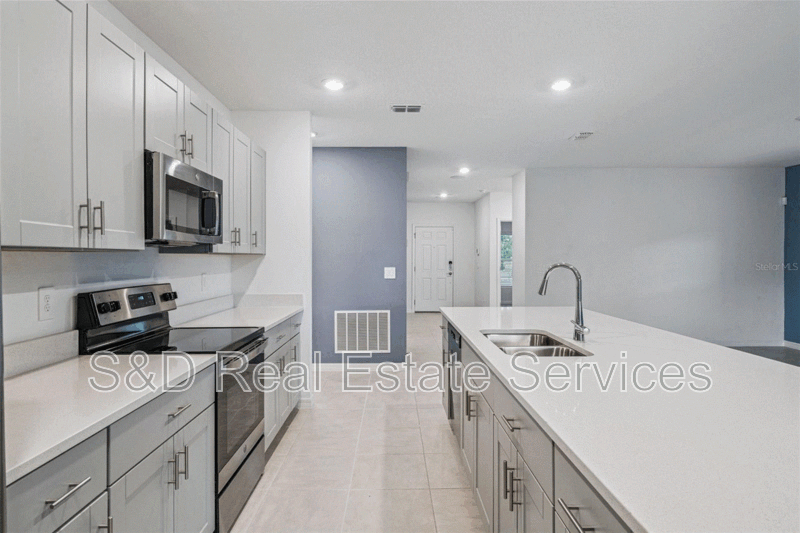 Haines City House: 148 Brinsmead Rd