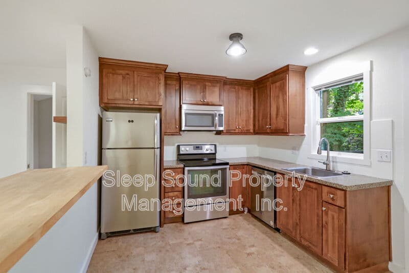 Portland House: 1802 SW Evans St