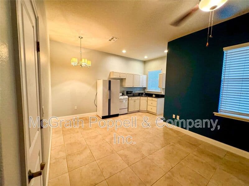 LAKELAND House: 2031 INDIAN SKY CIRCLE