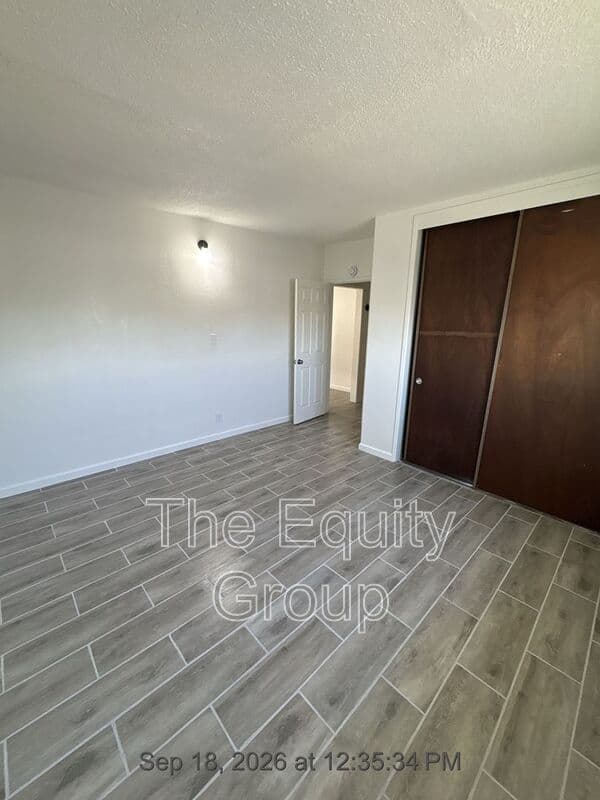 Hanford House: 560 South Richmond Avenue- 4