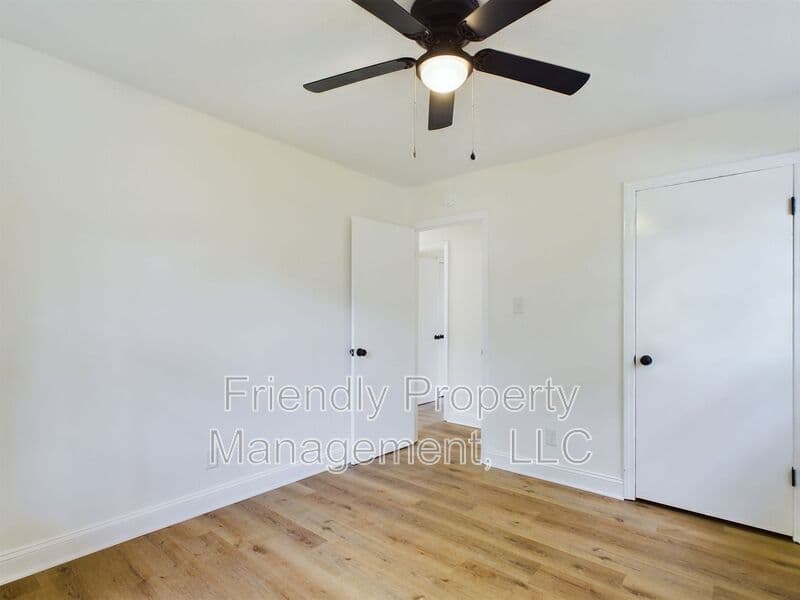 Winston Salem House: 4136 Kingsland Circle