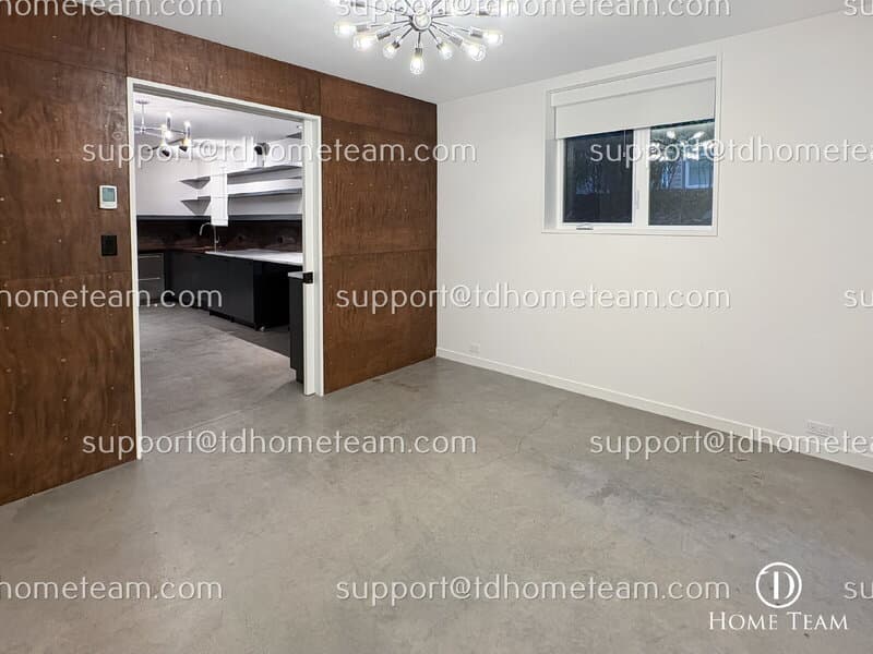 Seattle Condo: 214 Summit Ave E