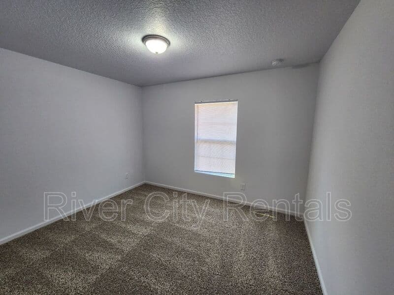 Keystone Heights House: 7083 Stetson Street