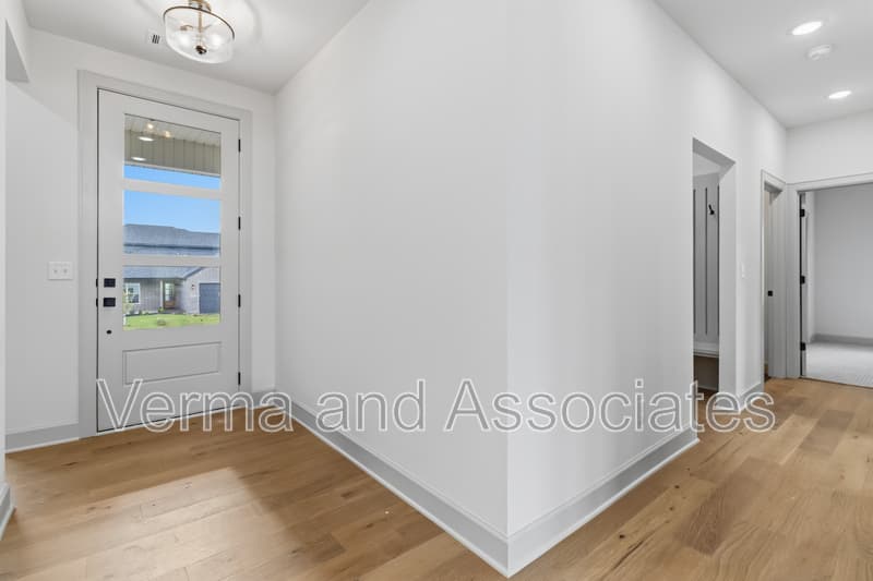 Centerton House: 1071 Whistler St
