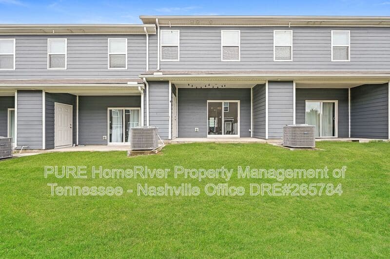 Lebanon Townhome: 405 Augustine Dr